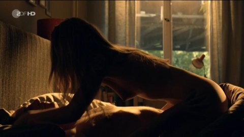 Lisa Maria Potthoff - Nude Tits Scenes in Der letzte Kronzeuge - Flucht in die Alpen (2014)
