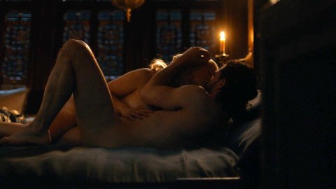 Emilia Clarke - Nude Tits Scenes in Game of Thrones s07e07 (2017)