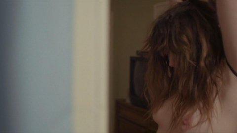 Kathryn Hahn - Nude Tits Scenes in I Love Dick s01e07 (2017)