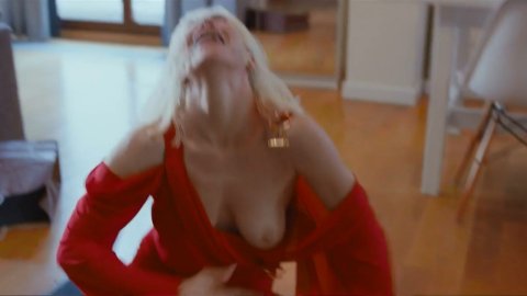 Katarzyna Warnke - Nude Tits Scenes in Kobiety Mafii s01e03 (2018)