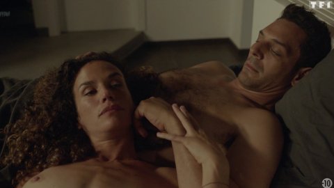 Barbara Cabrita - Nude Tits Scenes in Les innocents s01e06 (2018)