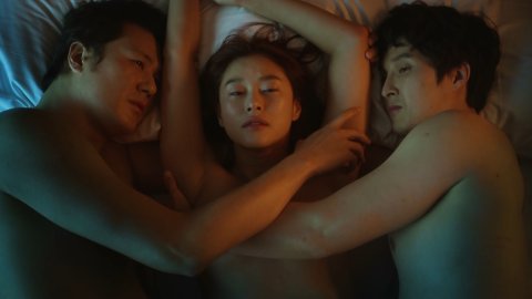 Ye Ji-won (Ji-won Ye) - Nude Tits Scenes in Busted! (2019)