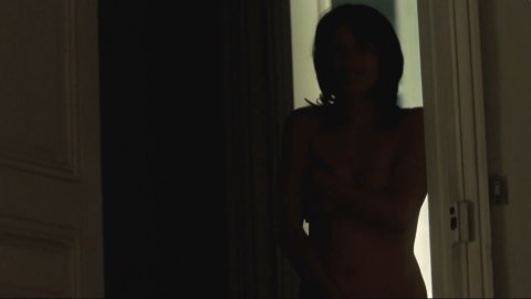 Aure Atika, Melanie Laurent - Nude Tits Scenes in The Beat That My Heart Skipped (2005)