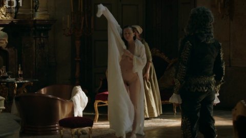 Zuzana Stivinova - Nude Tits Scenes in Mária Terézia s01e01 (2017)