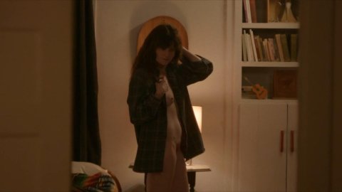 Kathryn Hahn - Nude Tits Scenes in I Love Dick s01e08 (2017)