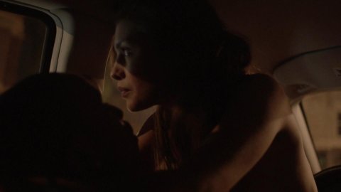 Hannah Ware - Nude Tits Scenes in Boss s01e04 (2011)