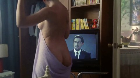 Esther Del Prado - Nude Tits Scenes in El robobo de la jojoya (1991)