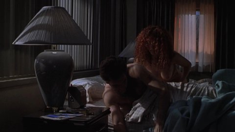 Maria Bello, Amanda Kravat - Nude Tits Scenes in Duets (2000)