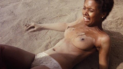 Jeannie Bell, Lola Falana - Nude Tits Scenes in The Klansman (1974)