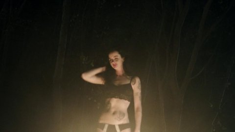 Krysten Ritter, Chelsea Schuchman - Nude Tits Scenes in Asthma (2014)