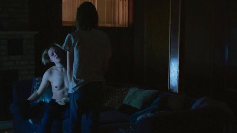 Evan Rachel Wood, Julia Sarah Stone - Nude Tits Scenes in Allure (2018)