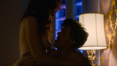 Kate Nash, Shakira Barrera, Sunita Mani - Nude Tits Scenes in GLOW s03e03 (2019)