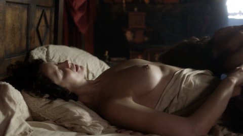 Caitriona Balfe - Nude Tits Scenes in Outlander s03e06 (2017)